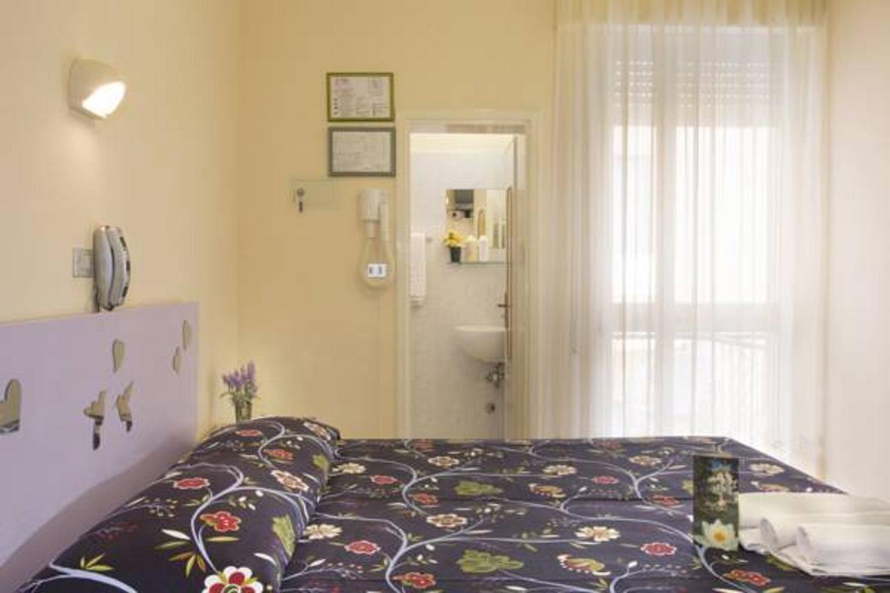 Fior Di Loto - Rimini Hotel Екстериор снимка